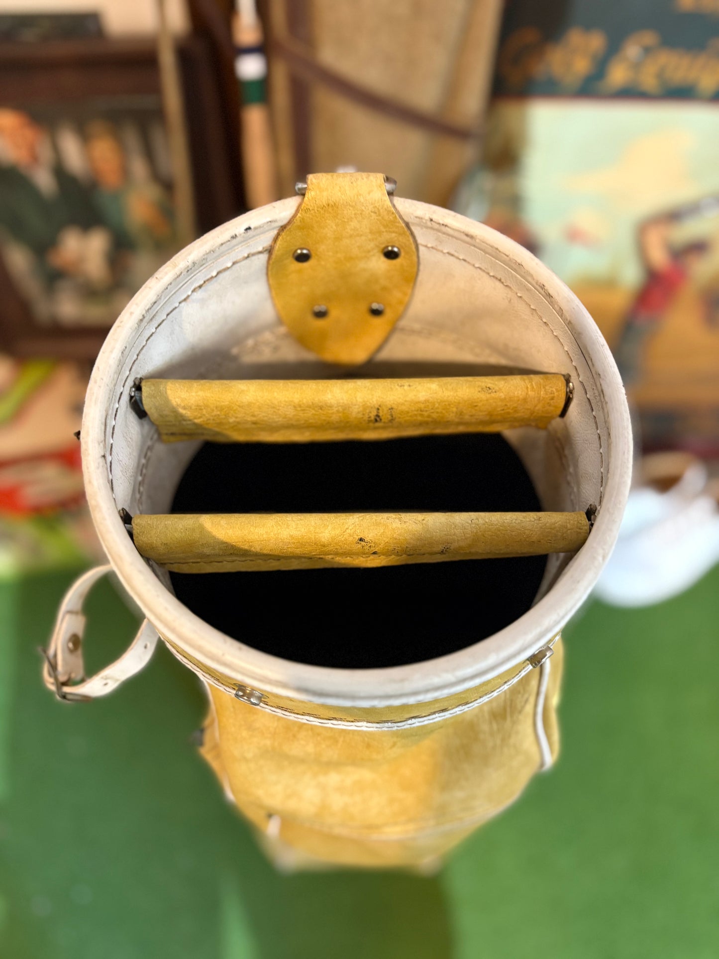 “Hornung’s Golf Shop” stand bag