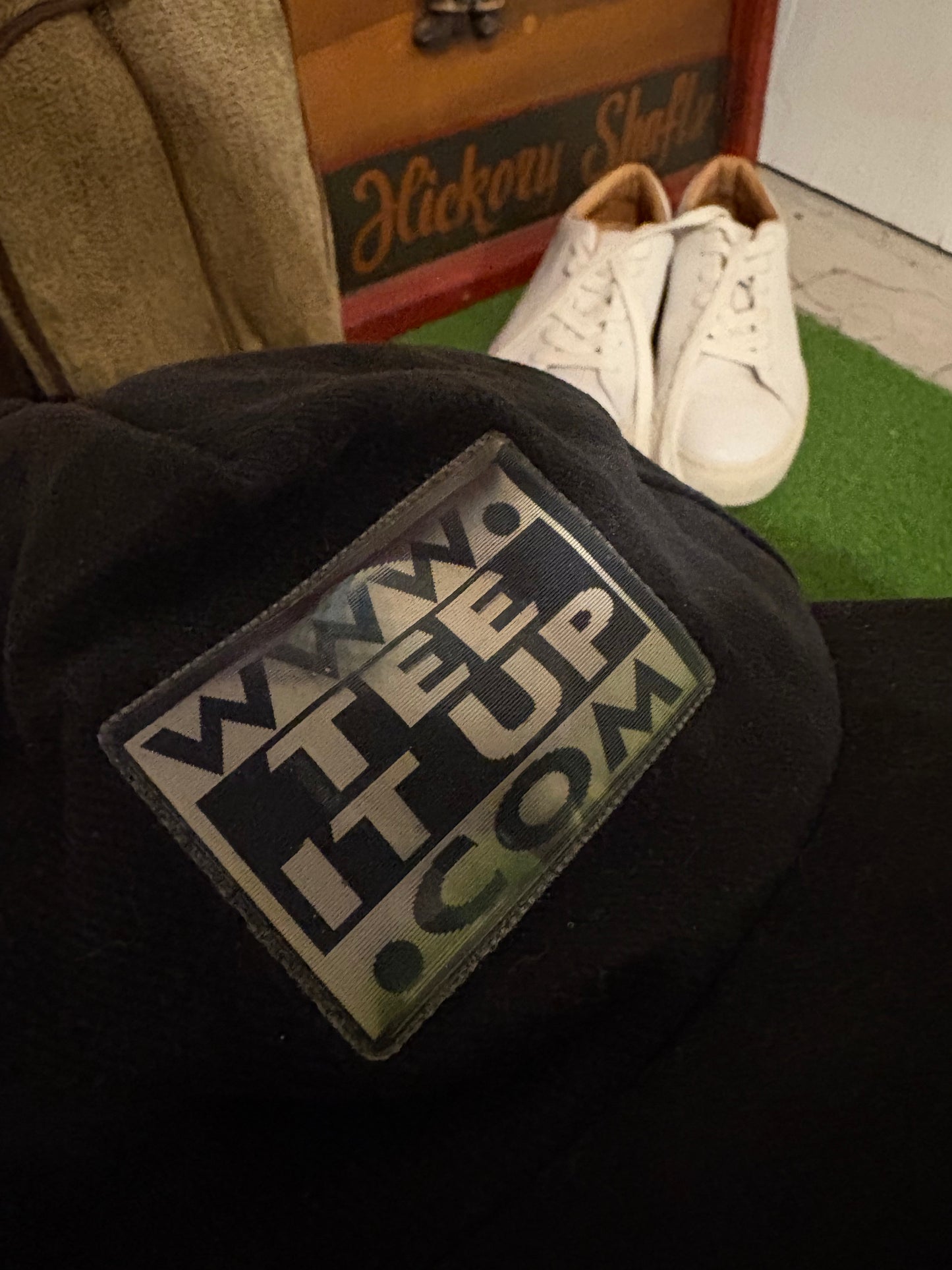 Www.teeitup.com hologram hat