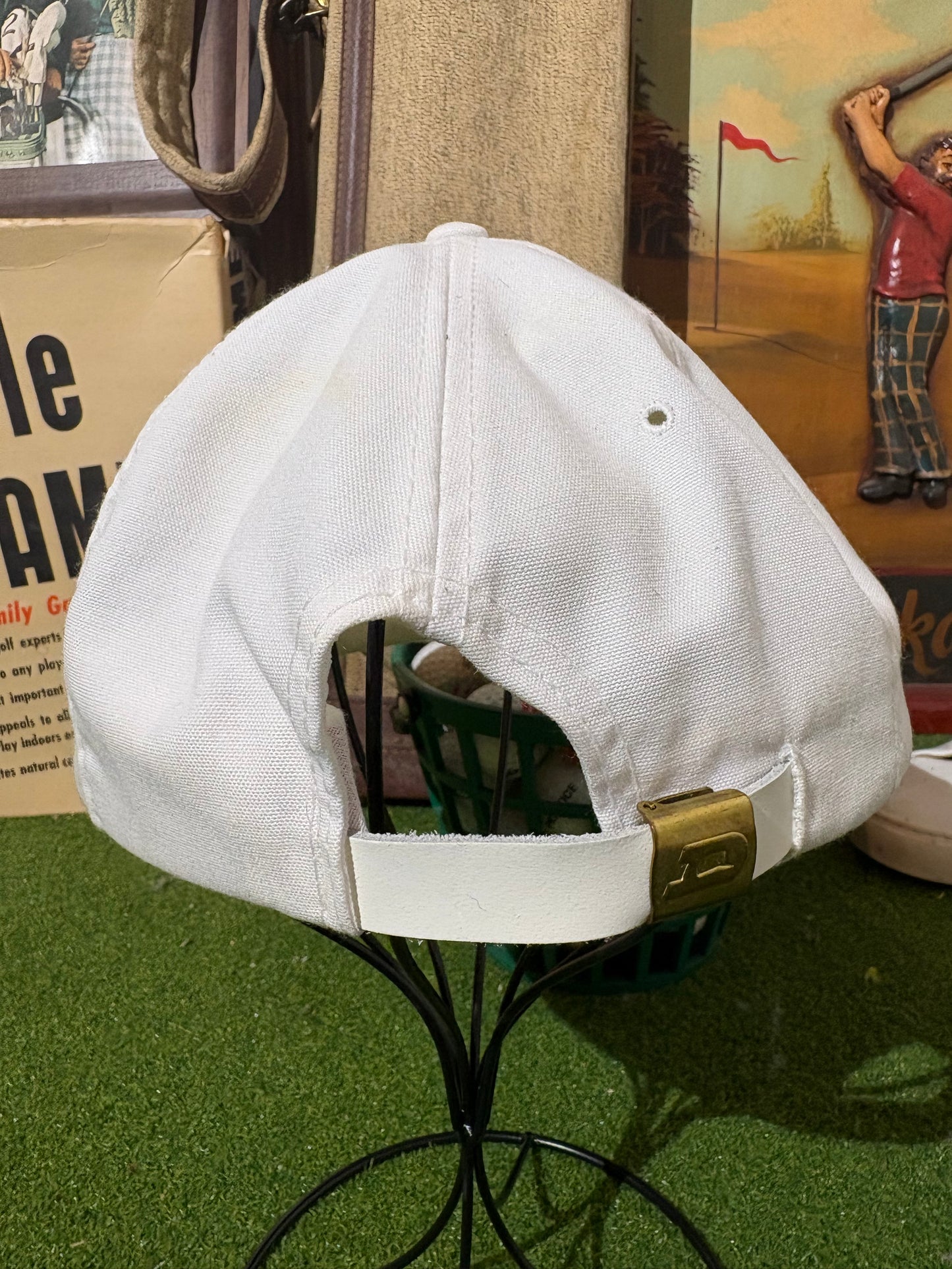 The masters 1990s leather strapback hat