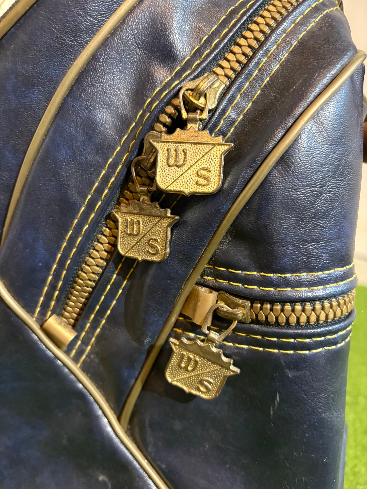 80’s Wilson Staff leather stand bag